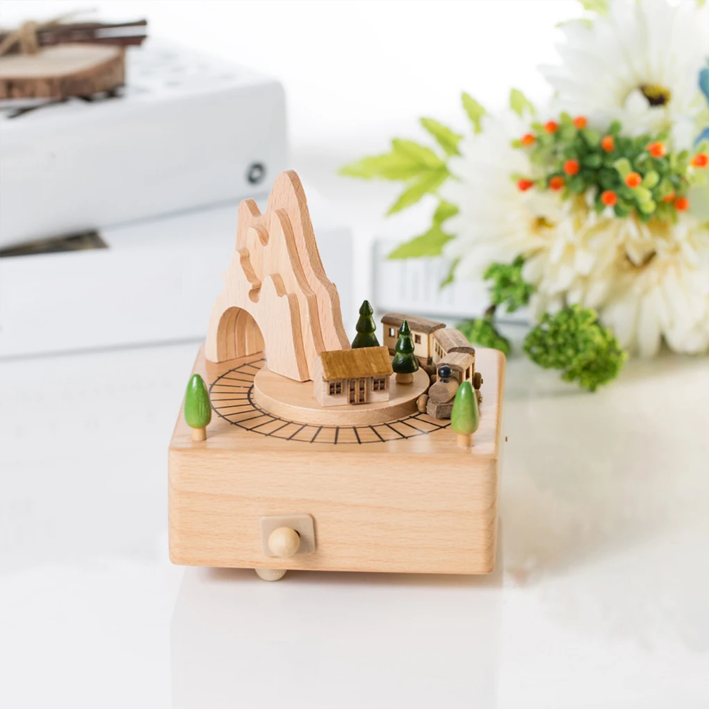 Wooden Carousel Music Box Orna - Snow Globe Musical 评论和价格
