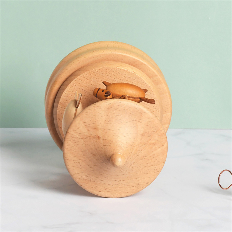 Wooden Carousel Music Box Orna - Snow Globe Musical 评论和价格